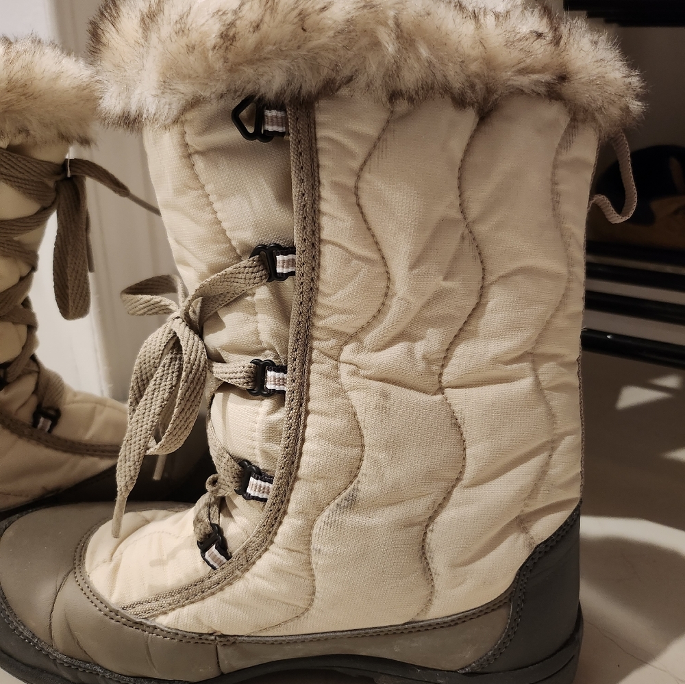 Snowboot size 7 - Picture 3 of 5